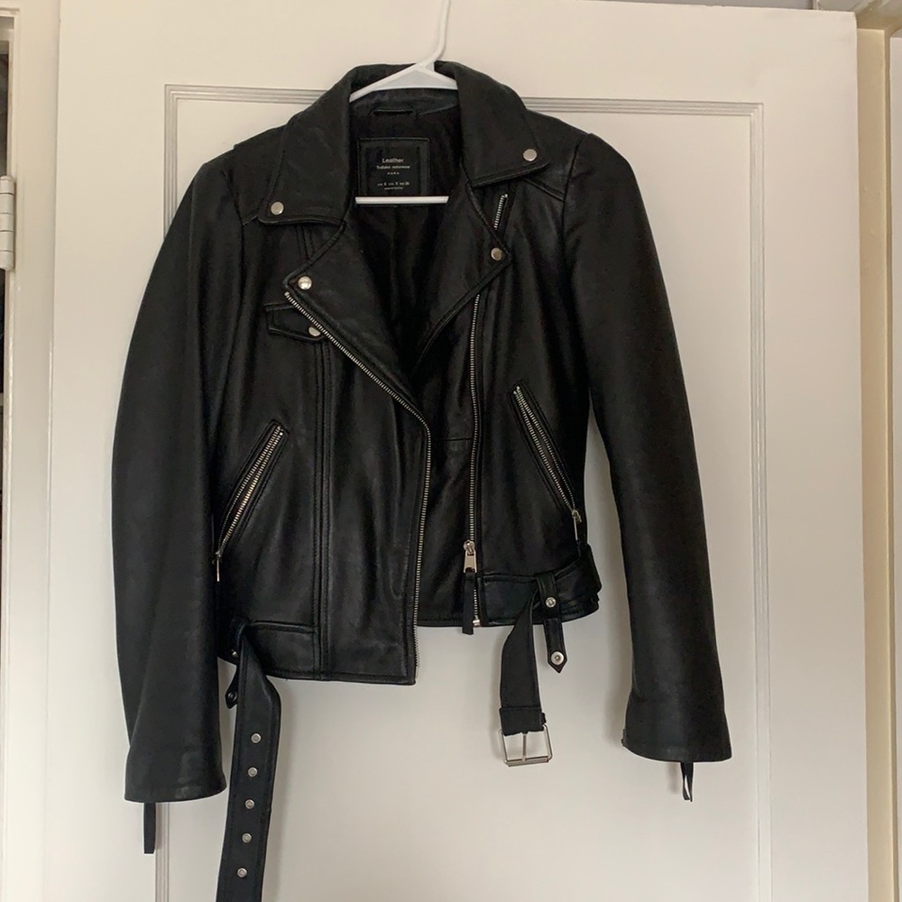 Matching every outfit ! ZARA leather jacket
